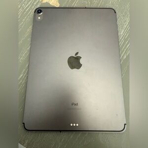 Apple iPad in Silver - Clean Aluminum Back LOCKED APPLE iPad PRO 1ST GEN